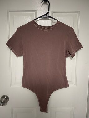SKIMS Mauve Short Sleeve Bodysuit
